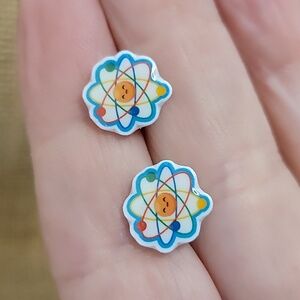 HAPPY ATOM STUD EARRINGS, Unisex